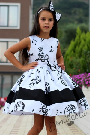 Детска официална рокля в бяло на черни ноти от памук с тюл отдолу Флорина