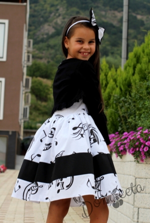 Комплект от детска официална рокля в бяло на черни ноти от памук с тюл отдолу Глорина с болеро в черно