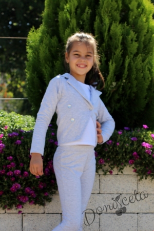 Ежедневен детски комплект от 3 части- сако сиво, блуза в бяло и панталон