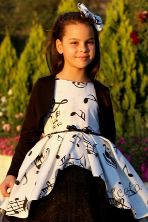 Детска празнична рокля с болеро в черно и тюл Сисилия