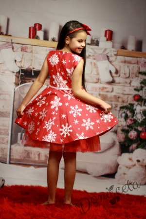 Детска коледна рокля в червено и бяло на снежинки 
