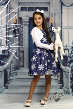 Детска рокля в тъмносиньо със снежинки в бяло