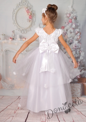 Дълга официална детска рокля в бяло с тюл и 3D цветя