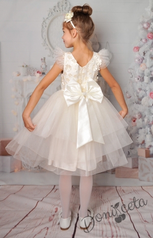 Детска официална рокля в екрю с тюл на пластове и 3D цветя
