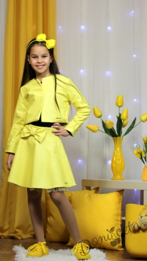 жълт комплект от пола с късо яке