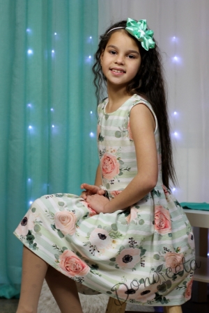 Официална или ежедневна детска рокля на цветя с болеро в бяло