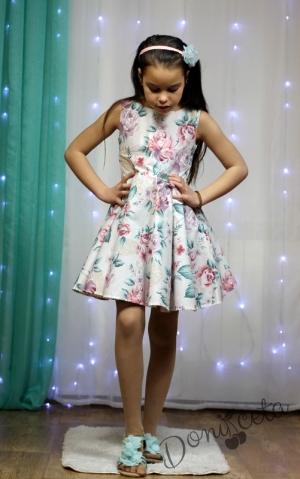Детска рокля клош на нежни цветя  9166442