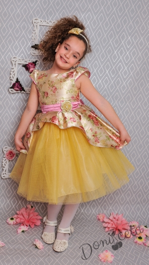 Детска рокличка за празник на цветят