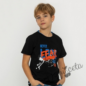 Детска тениска за момче в черно с надпис