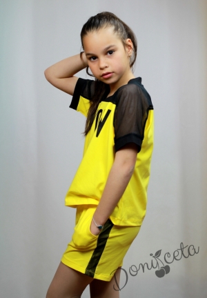 Летен комплект за момиче от тениска с мрежа и къси панталони в жълто Contrast 6