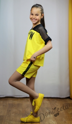 Летен комплект за момиче от тениска с мрежа и къси панталони в жълто Contrast 13