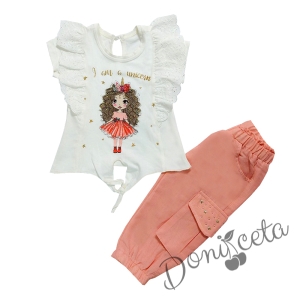 Детски комплект от блузка с къс ръкав в бяло и панталонки в розово