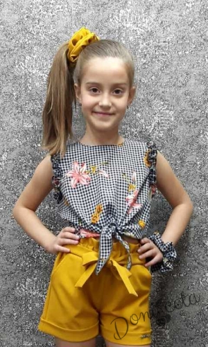 Детска блузка с къс ръкав с къдрички за момиче на цветя