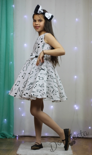 Детска рокля от памук с ноти