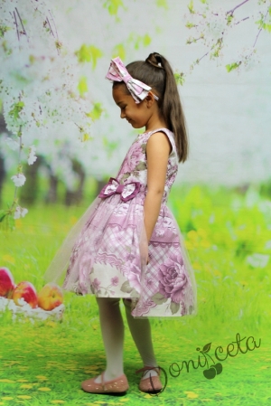 Шамучн адетска рокляв лилаво с цветя