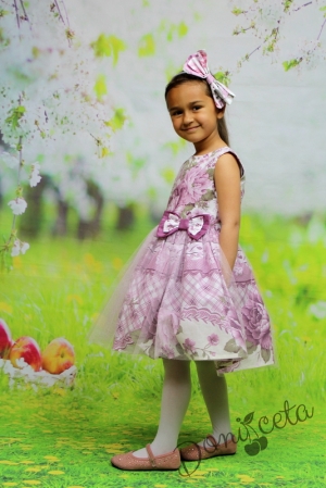 Официална детска рокля с нежни цветя в лилаво и тюл