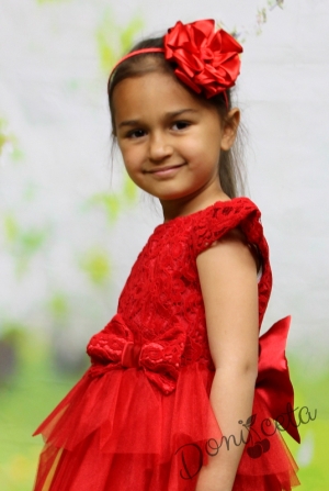 Детска официална рокля от релефна дантела и тюл в червено