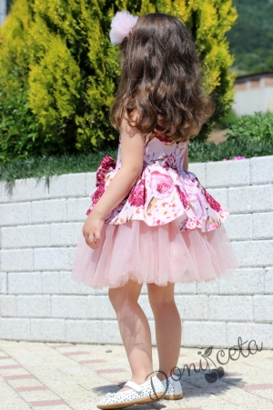 Детска рокля за празник в пепел от рози
