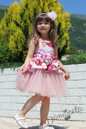 Детска рокля с цветя и мек богат тюл