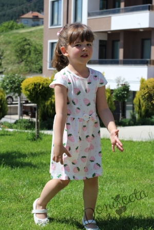 Детска  лятна рокля в бяло с ягодки в розово 87748876