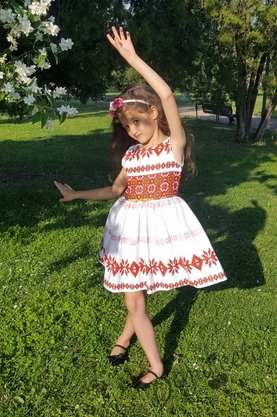 Детска рокля с фолклорни/етно мотиви тип носия без ръкав 889543