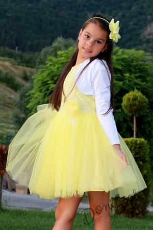 Детска официална рокля от дантела в жълто с мек тюл с болеро в бяло