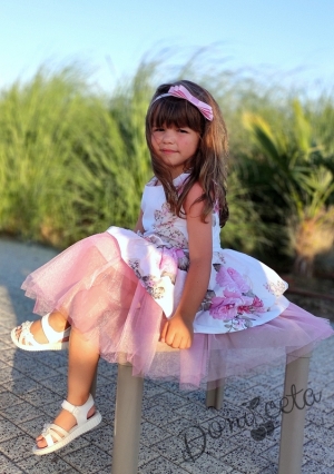 Официална детска рокля с тюл в розово с цветя и пеперудки