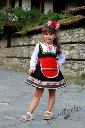 Детска носия- комплект от сукман с престилка с фолклорни/етно мотиви за момиче
