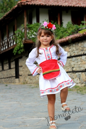 Детска носия 17-комплект пола, риза и престилка с фолклорни/етно мотиви 