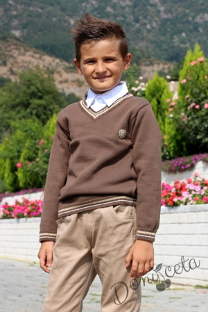 Детски пуловер в кафяво за момче 