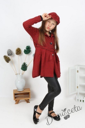 Комплект за момиче от блузка в черно, клин, шапка и манто червен пепит