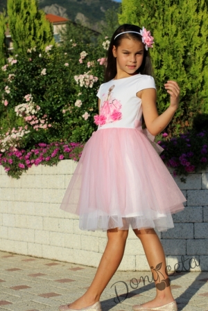 Детска рокля в бяло с момиче и тюл в розово 7585877