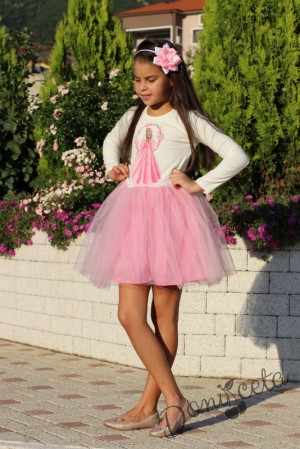 Детска рокля с дълъг ръкав в екрю с картинка на момиче и тюл в розово
