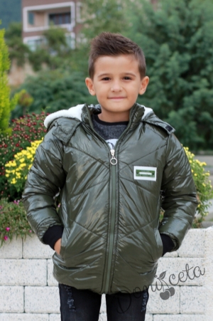 Детско яке в тъмнозелено с качулка за момче 835453