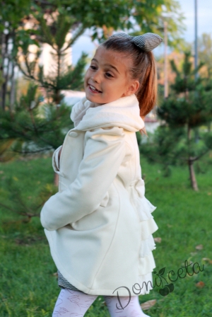 Детско палто за момиче с дантела в екрю с панделки