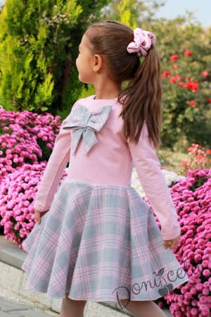 Детска рокля Contrats с дълъг ръкав в сиво и пепел от рози с панделка