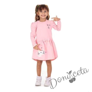 Ежедневна детска рокля в розово с коте и сърца 