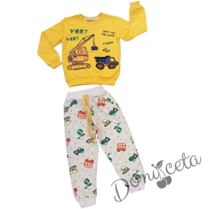  Комплект за момче от блуза в горчица и панталонки с камиончета