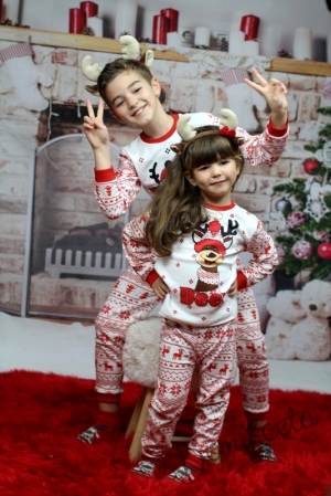 Коледна детска пижама в червено и бяло с еленче 935464