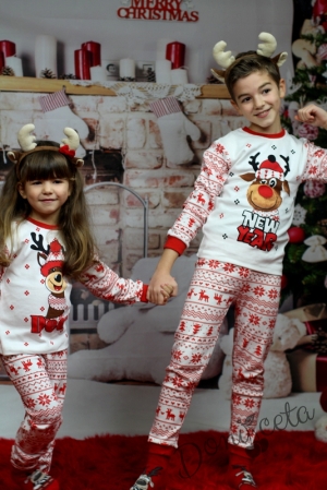 Коледна детска пижама в червено и бяло с еленче 9325342