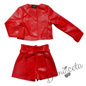 Комплект  Дивна от 4 части- къси кожени панталони, блузка в бяло,3/4 чорапи и кожено яке в червено