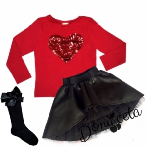 Комплект дари от кожена пола в черно, блуза със сърце от пайети в червено и 3/4 чорапи