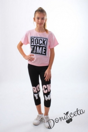 Комплект за момиче от тениска в розово с надпис и клин в черно