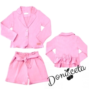 Детски комплект за момиче от къси панталонки, тениска и сако в розово 