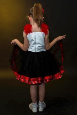 Детска рокля без ръкав в бяло с Мини Маус и тюл в черно