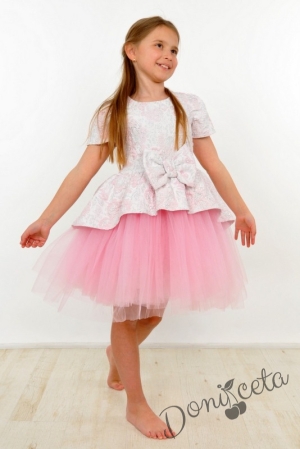 Официална детска рокля в розово с къс ръкав на цветя и тюл 