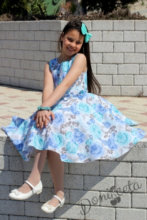 Детска рокля на цветя клош в светлосиньо с болеро