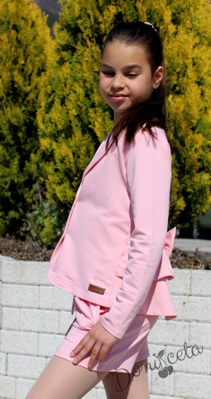 Детски комплект момиче от къси панталони, тениска и сако в розово