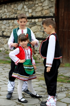 Детска носия момиче 28-риза, пола, елек и престилка с фолклорни/етно мотиви 