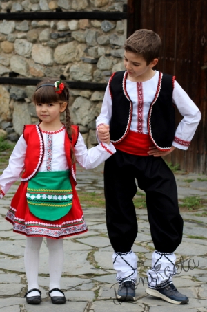 Детска носия момиче 10-риза, пола, елек и престилка в зело с фолклорни мотиви 